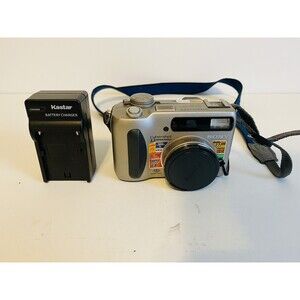 SONY DSC S75 3.2MP DIGITAL CAMERA W/ CARL ZEISS LENS
